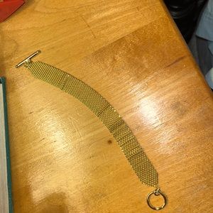 NWOT. Toggle clasp, gold tone mesh bracelet LAST ONE!!
